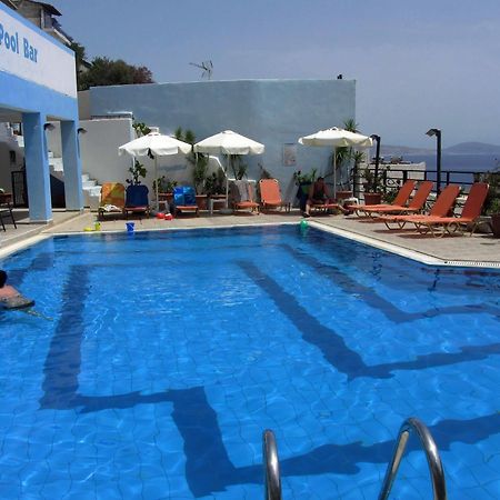 Petra Hotel Agia Galini  Luaran gambar