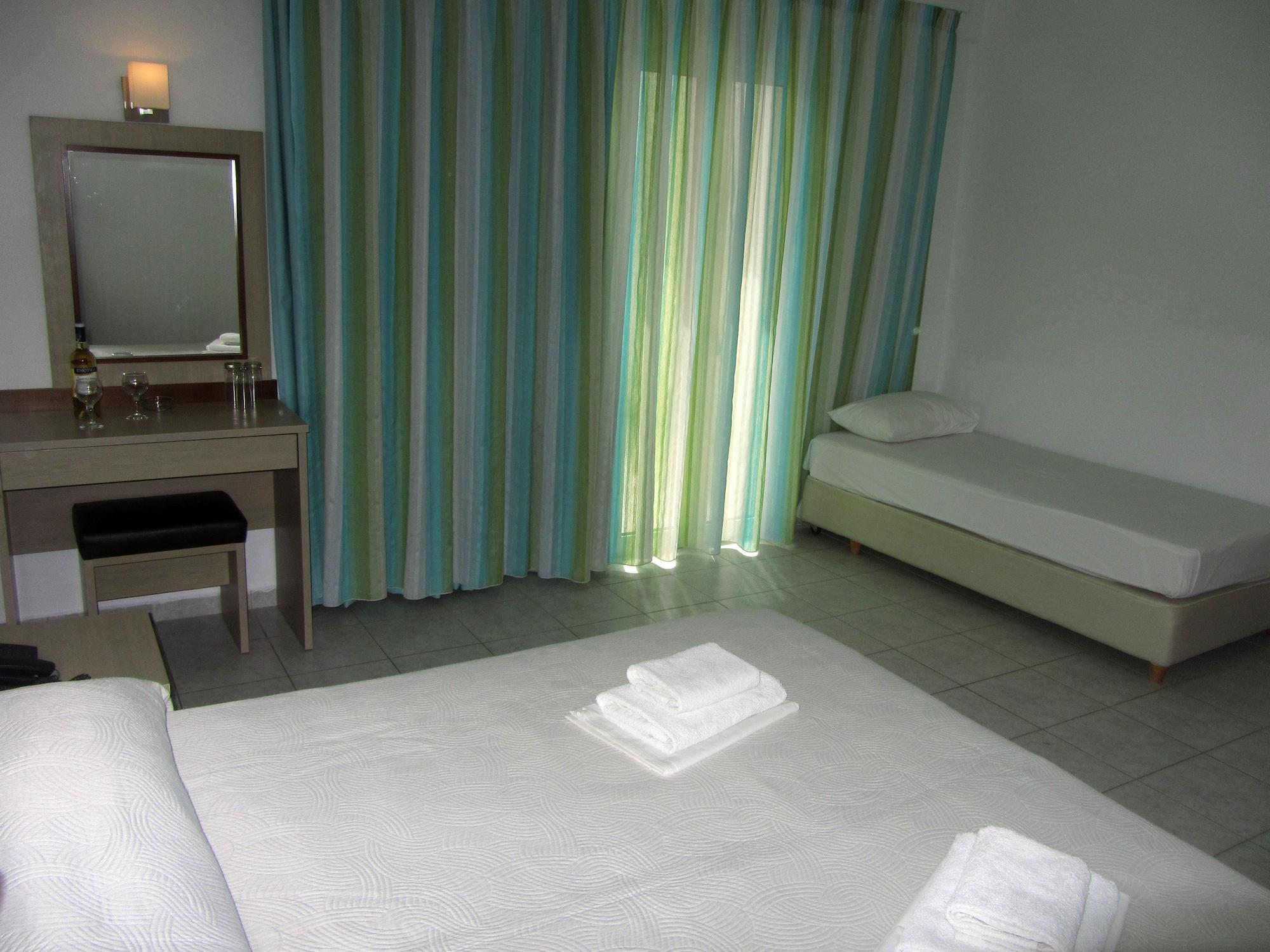 Petra Hotel Agia Galini  Luaran gambar