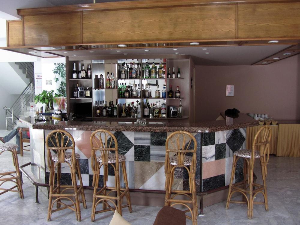 Petra Hotel Agia Galini  Luaran gambar