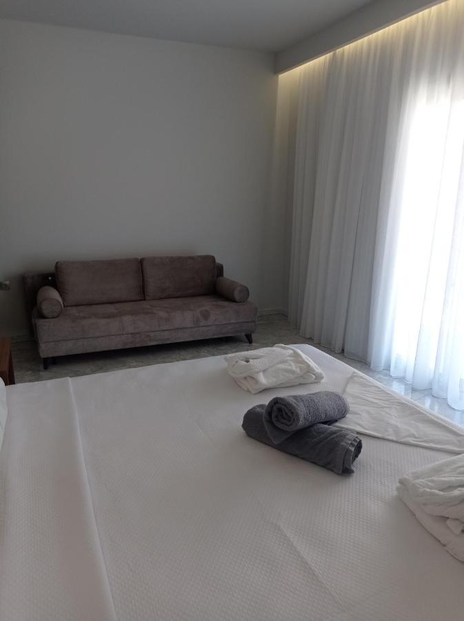 Petra Hotel Agia Galini  Luaran gambar