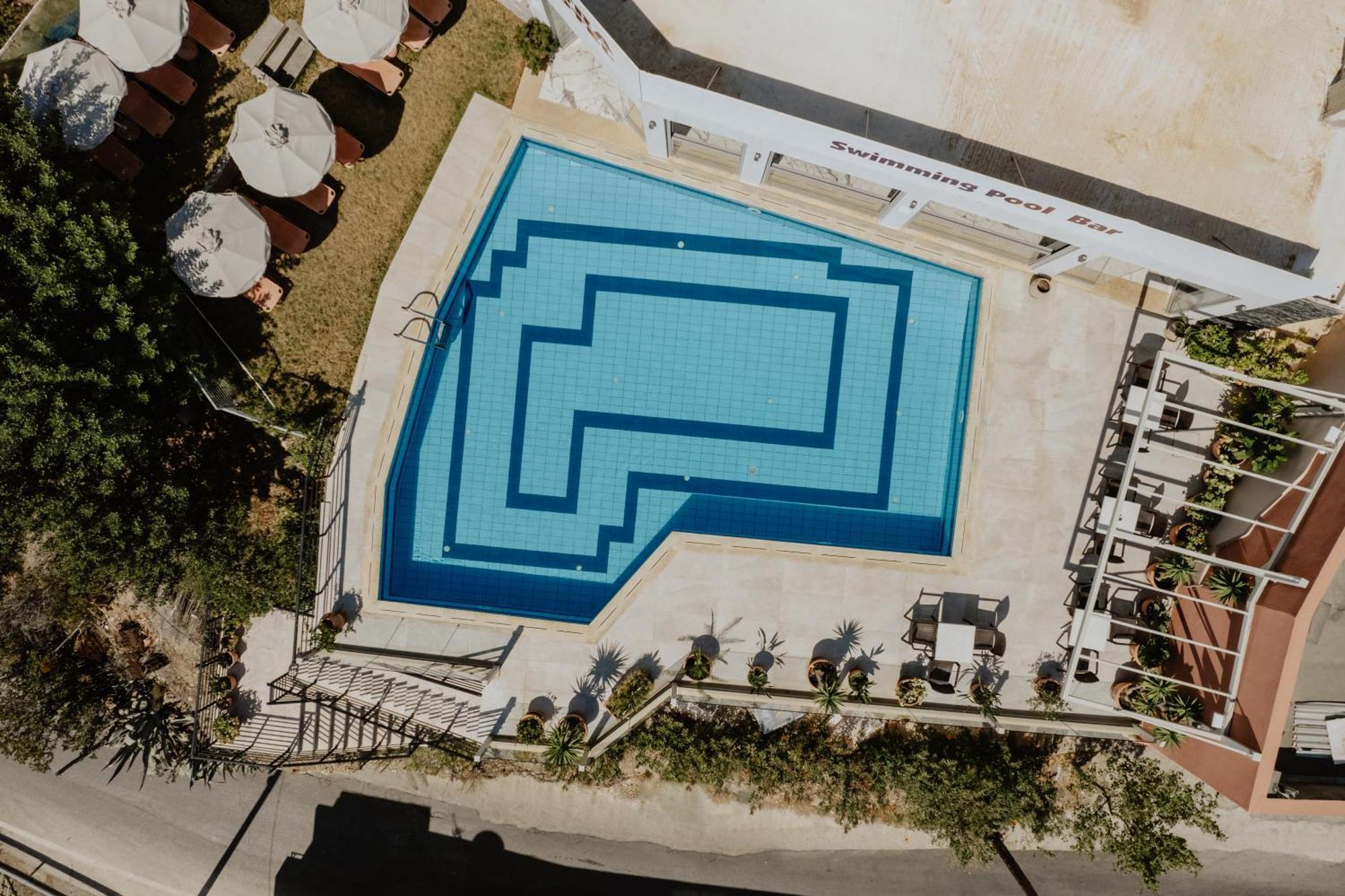 Petra Hotel Agia Galini  Luaran gambar