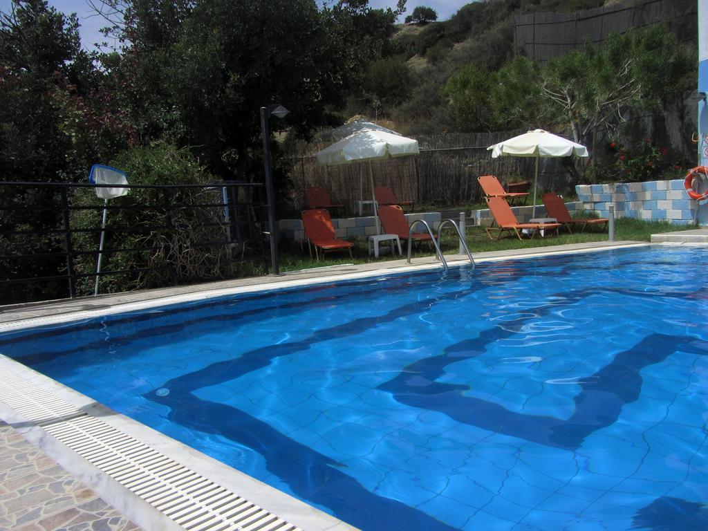 Petra Hotel Agia Galini  Luaran gambar