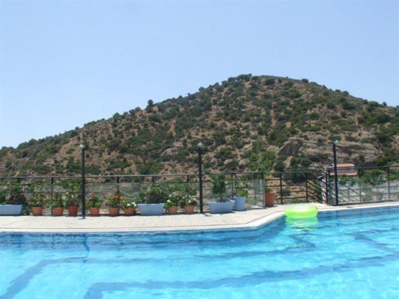 Petra Hotel Agia Galini  Luaran gambar