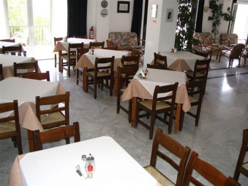 Petra Hotel Agia Galini  Luaran gambar